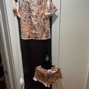 Two pieces satin loungewear